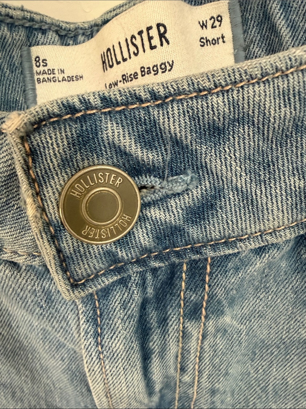 Hollister NWT Light Blue Low Rise Baggy  Embellished Women’s Jeans 8 short - Picture 6 of 9